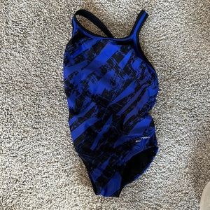 Size girls 26 gymnastics leotard